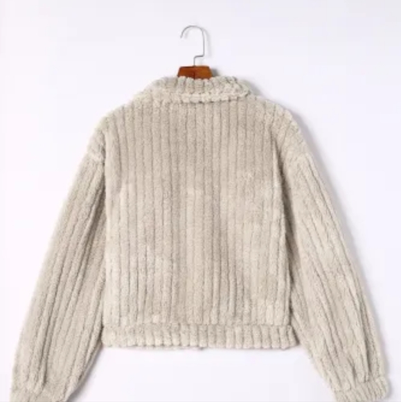 New Plush fleece button up jacket - Picture 11 of 15